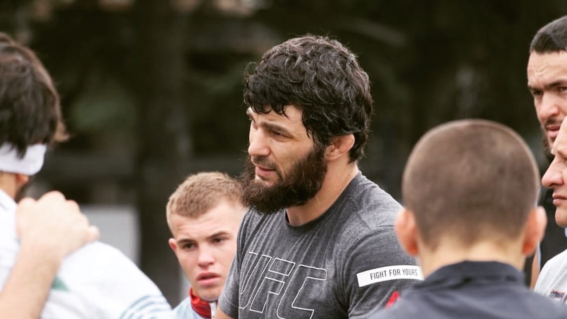 "Анкалаев удосрочит любого в UFC" - Шамиль Алибатыров о карьерах легенд Союза ММА России в профессиональном спорте
