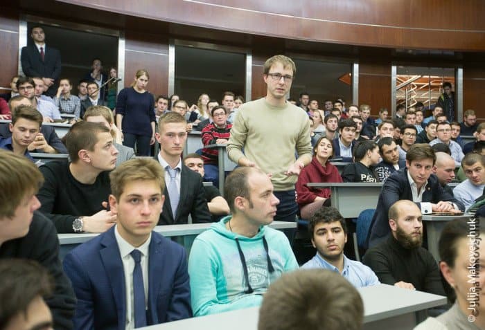 Президент Союза ММА России Фёдор Емельяненко отвечает на 11 вопросов студентов МГИМО
